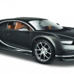 Model samochodu 1:24 Bugatti Chiron szary metalik Maisto AKT-31514 met. Grey